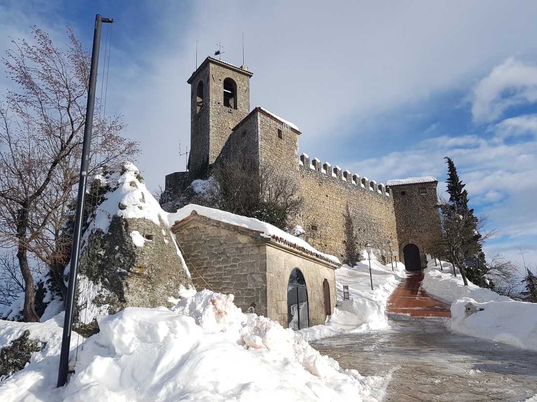 a4ae83dd-aeea-4308-be06-cc0fbb207bf3